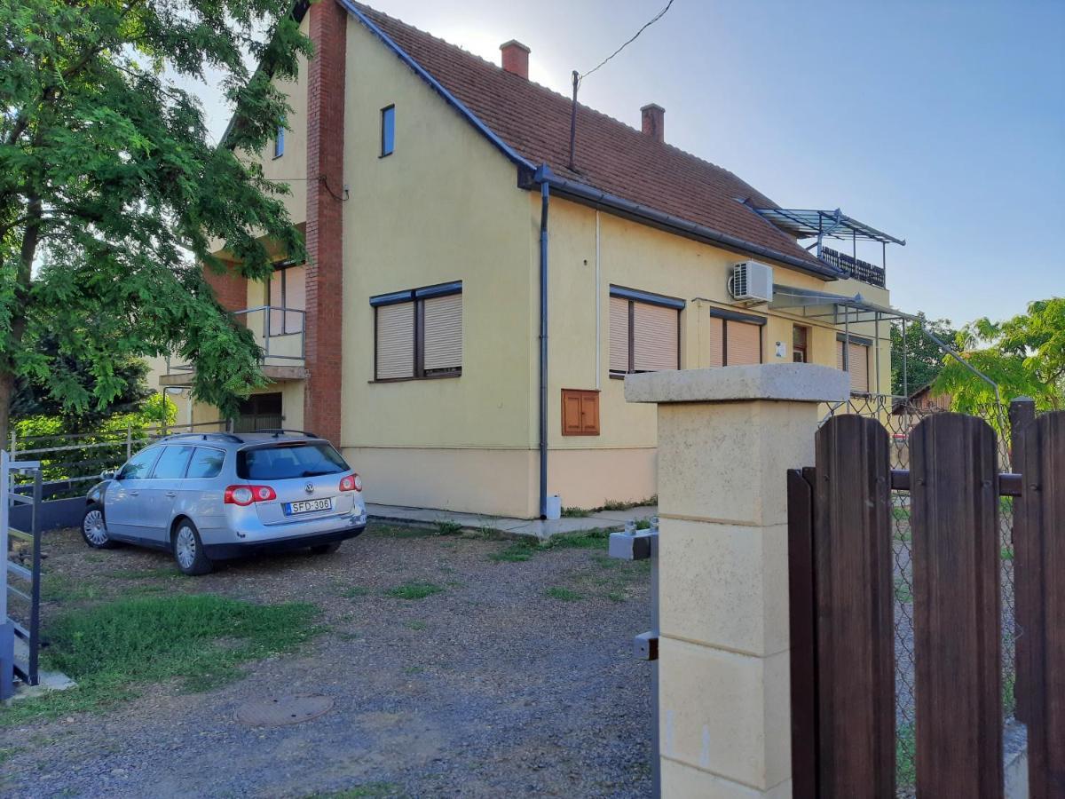 Farkas Szallas Barand Buitenkant foto
